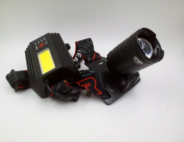 Фонарик налобный No brand HT-3037 1 LED 2*18650 - 2