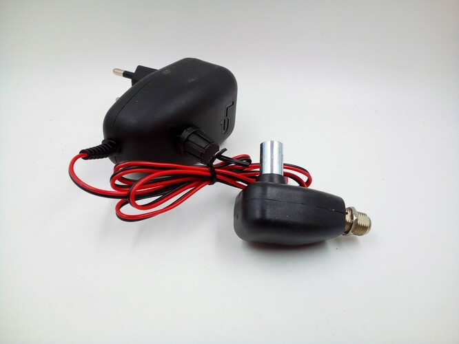 Блок питания Live-Power LP174 12V 1A для антенны ASP-8 с регулятором (F-гнездо)