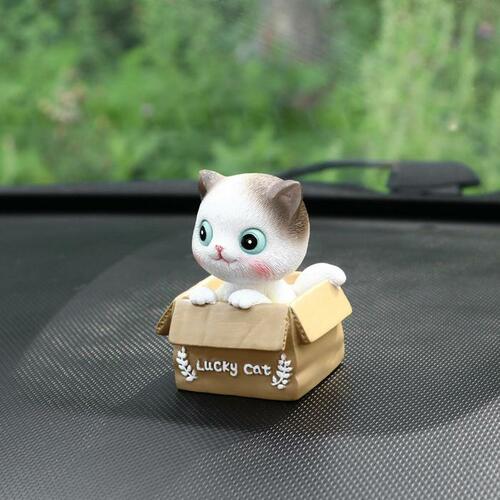 Счастливый кот на панель авто, качающий головой, СП23 5398175