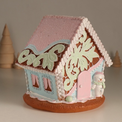 Фигурка «Пряничный домик» с подсветкой