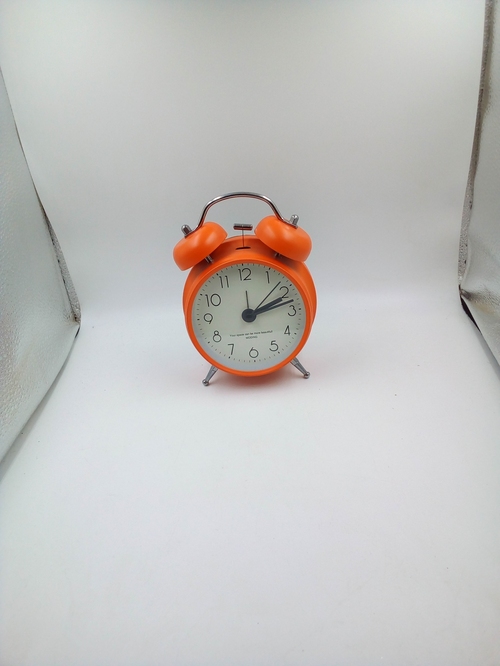 Настольные часы будильник кварцевые No brand Moding