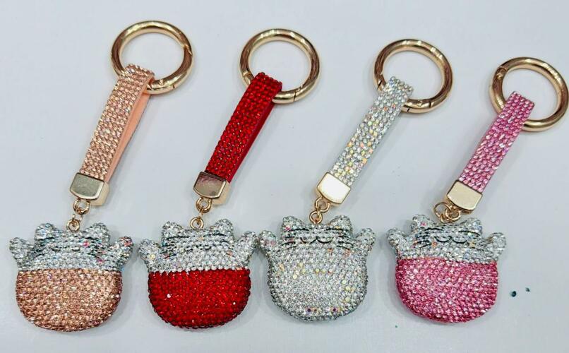 Брелок Котик Манеки объемный стразы