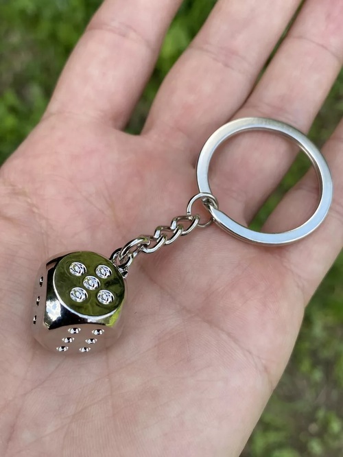Брелок Игровая кость металл