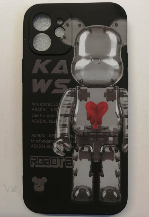 Накладка Apple iPhone 13 Pro черный фосфорный силикон Kaws Robot с защитой камеры