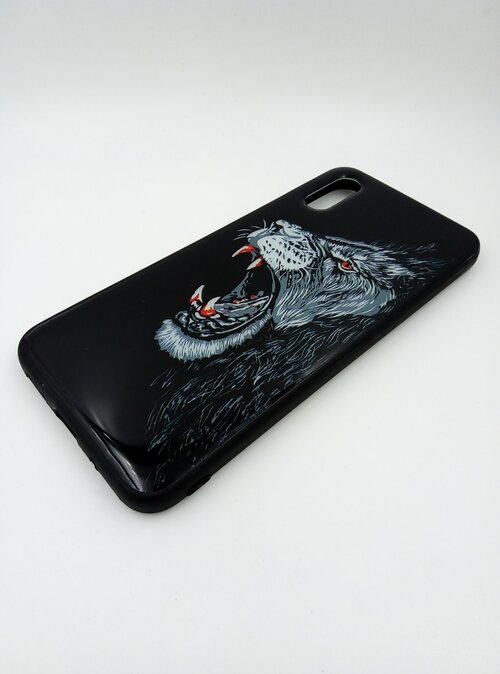 Накладка Apple iPhone 11 черный с защитой камеры Под стекло Животные Лев свирепый в профиль